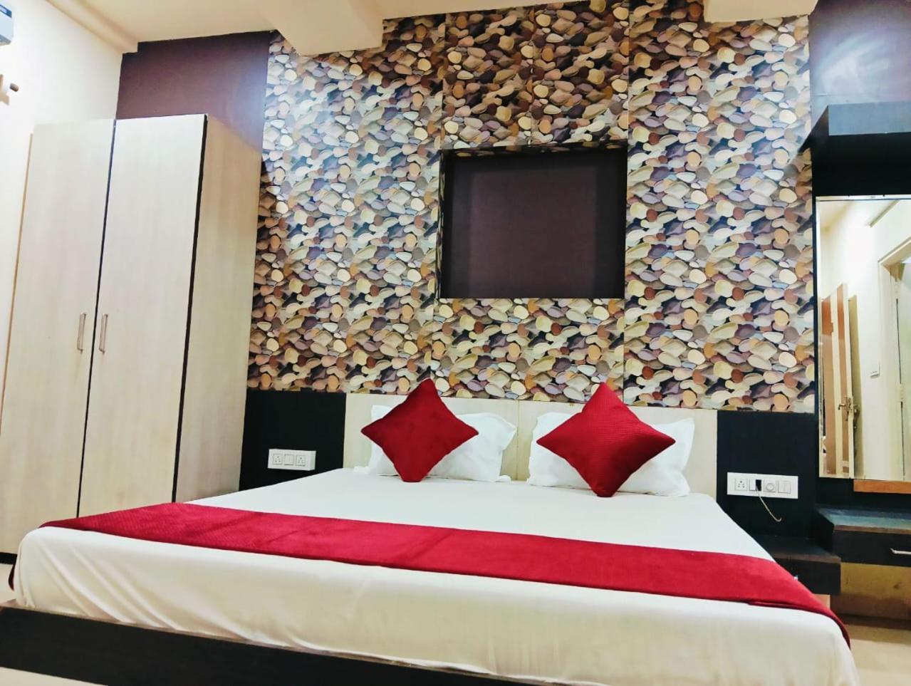 Hotel Tirupati Palace Indore Exterior foto